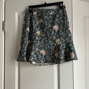 Ann Taylor Loft size small floral skirt size 4